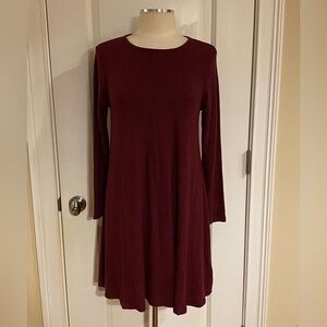 Old Navy Long Sleeve Burgundy Dress – Size Medium